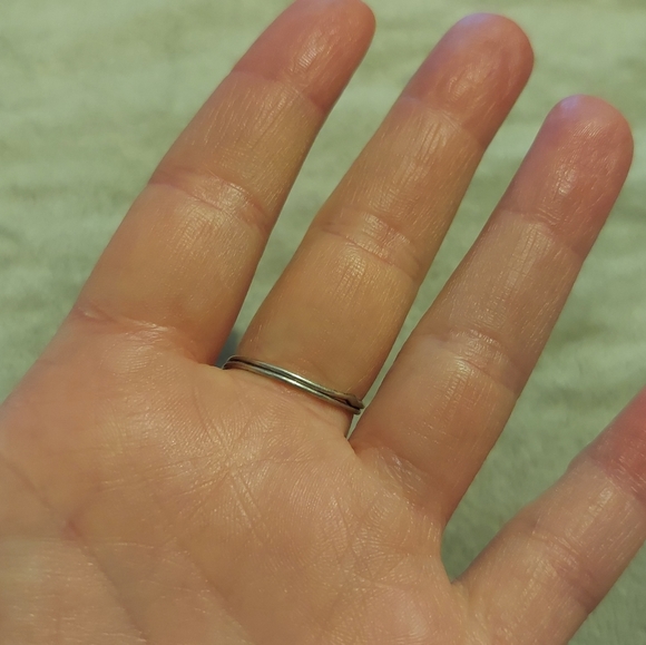 Handmade Sterling Silver Ring Size 9 - Picture 3 of 6